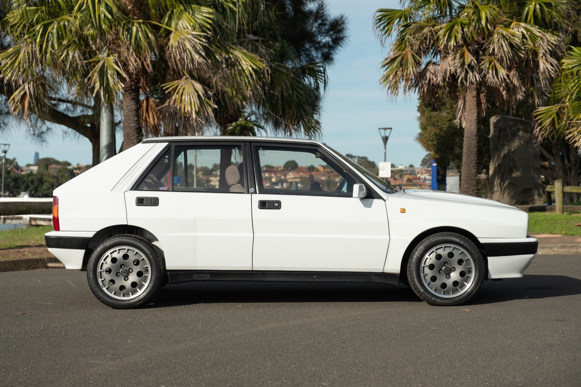 ☆ 超美品 ☆ Lancia Delta HF 16V Integrale Rally Legend 1989 Lancia Delta Integrale 16V - YouTube