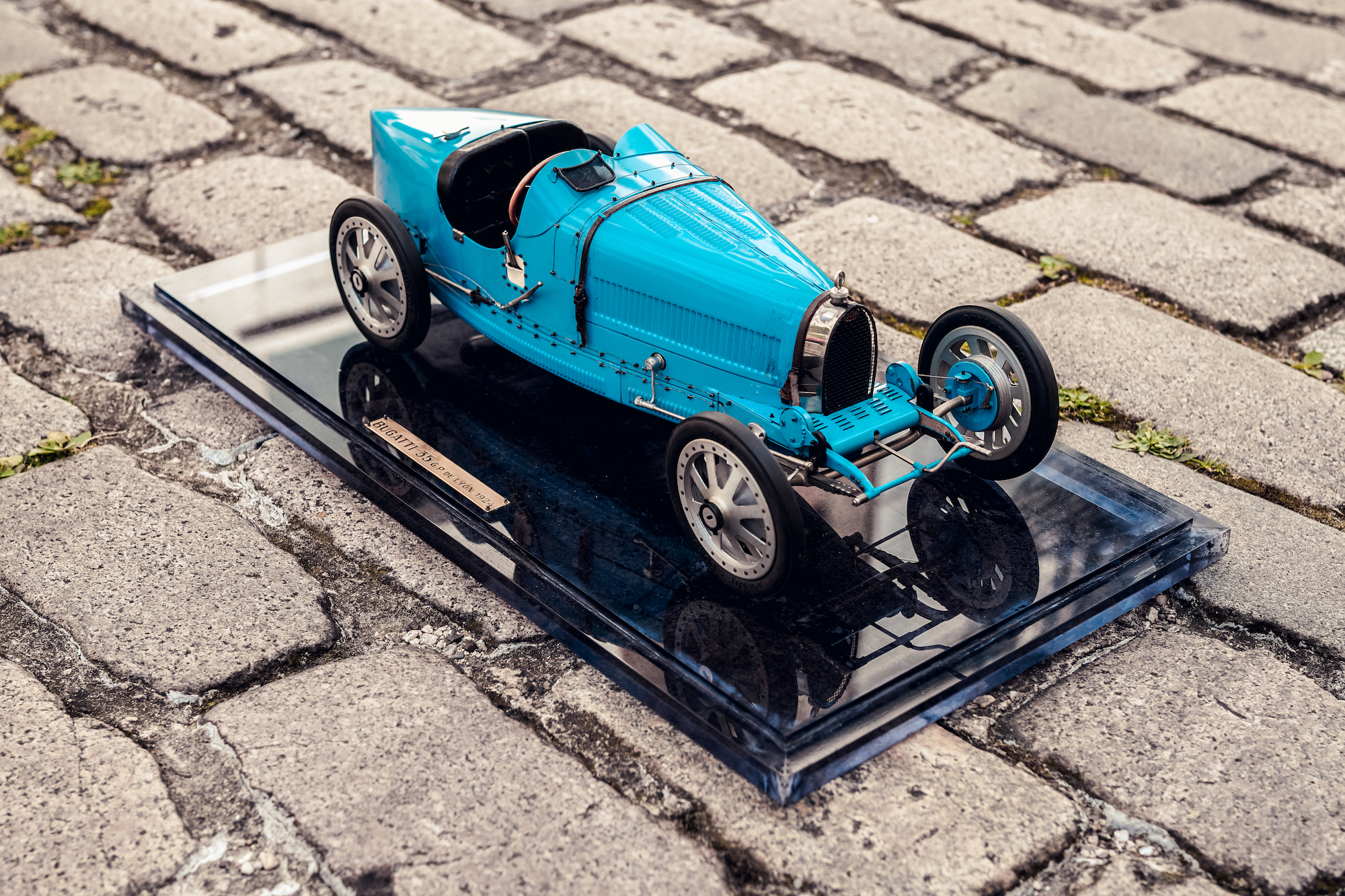 BUGATTI TYPE 35 - 1:8 SCALE MODEL for sale by auction in