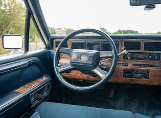 1986 LINCOLN TOWN CAR