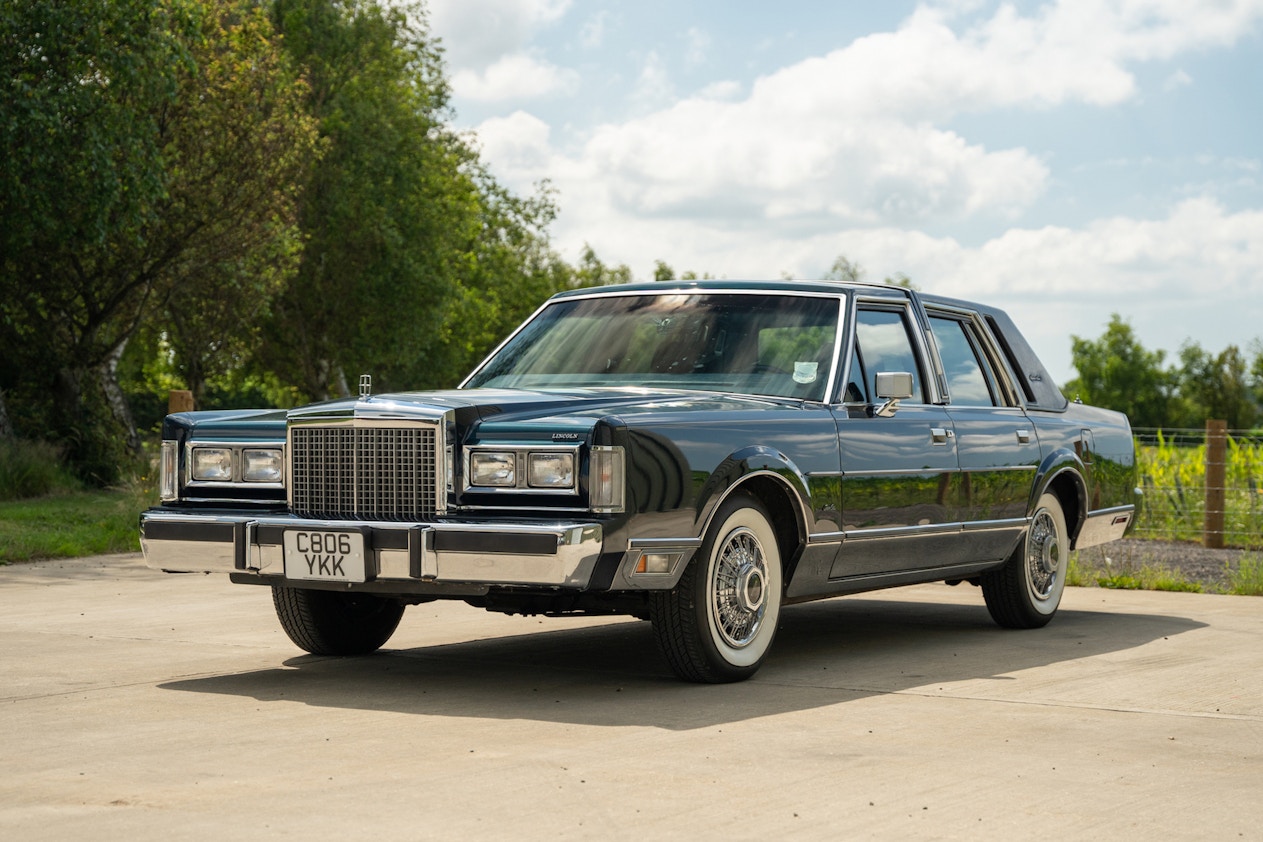 1986 LINCOLN TOWN CAR