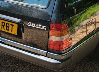 1991 MERCEDES-BENZ (W124) 300TE - 4MATIC