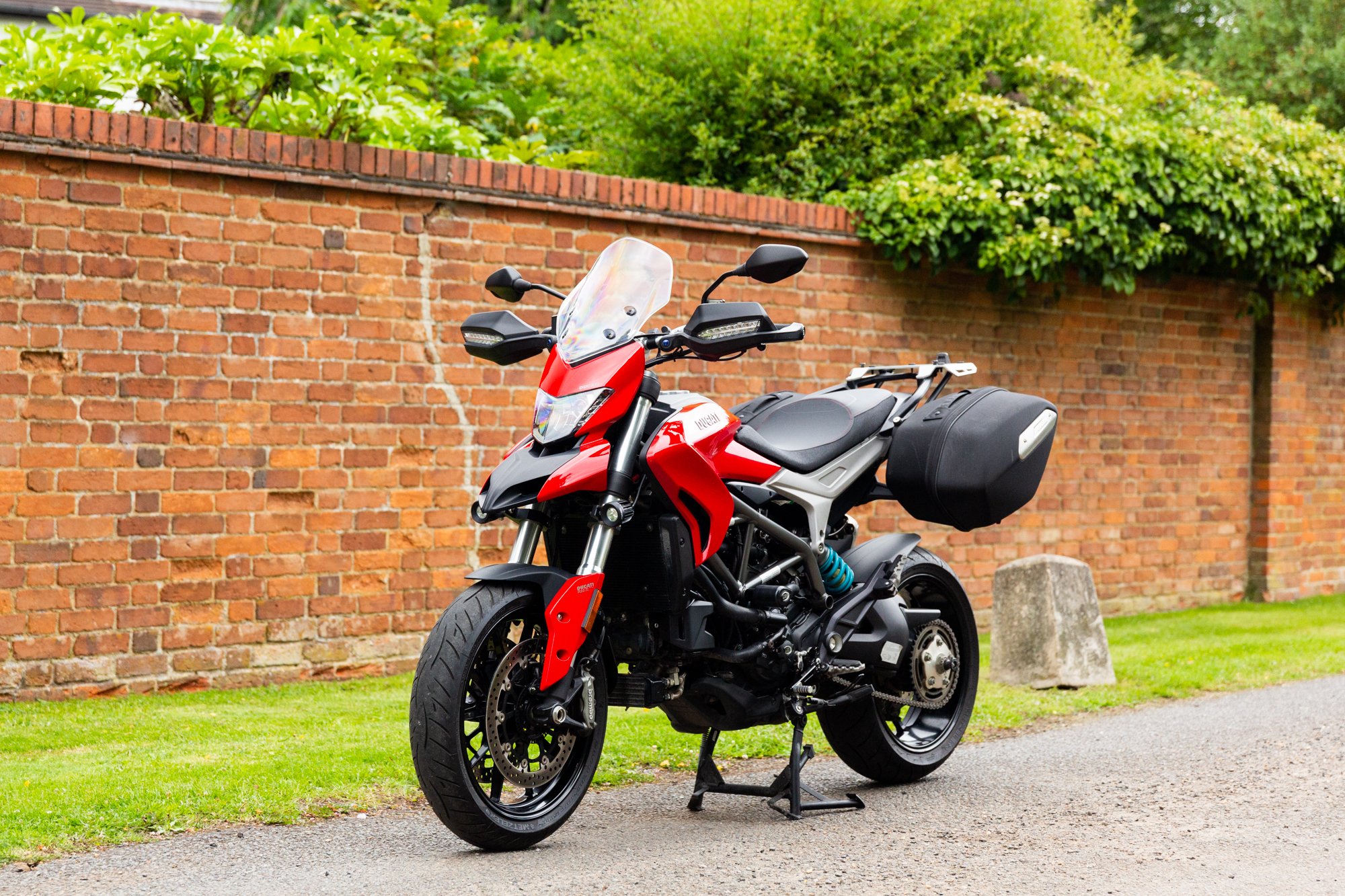 Ducati deals hyperstrada 939