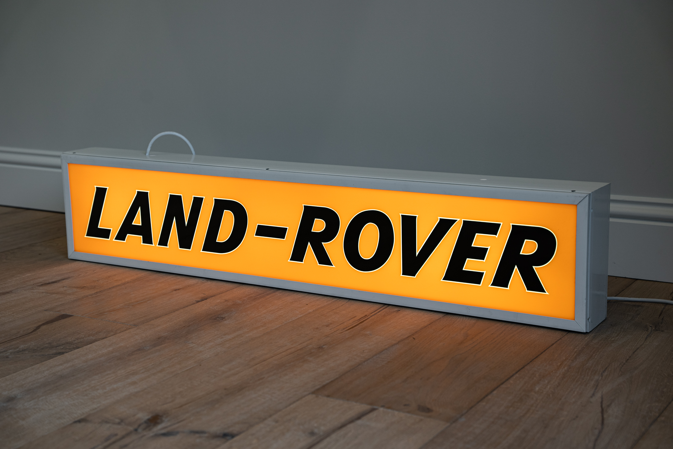 LAND ROVER ILLUMINATED DEALERSHIP SIGN for sale by auction in