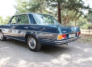 CHARITY AUCTION - 1971 MERCEDES-BENZ (W115) 220 SALOON