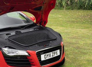 2011 AUDI R8 4.2 V8 - MANUAL