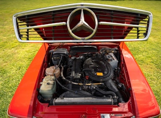 1987 MERCEDES-BENZ (R107) 300 SL