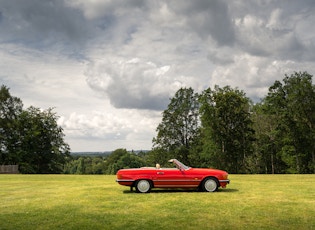 1987 MERCEDES-BENZ (R107) 300 SL