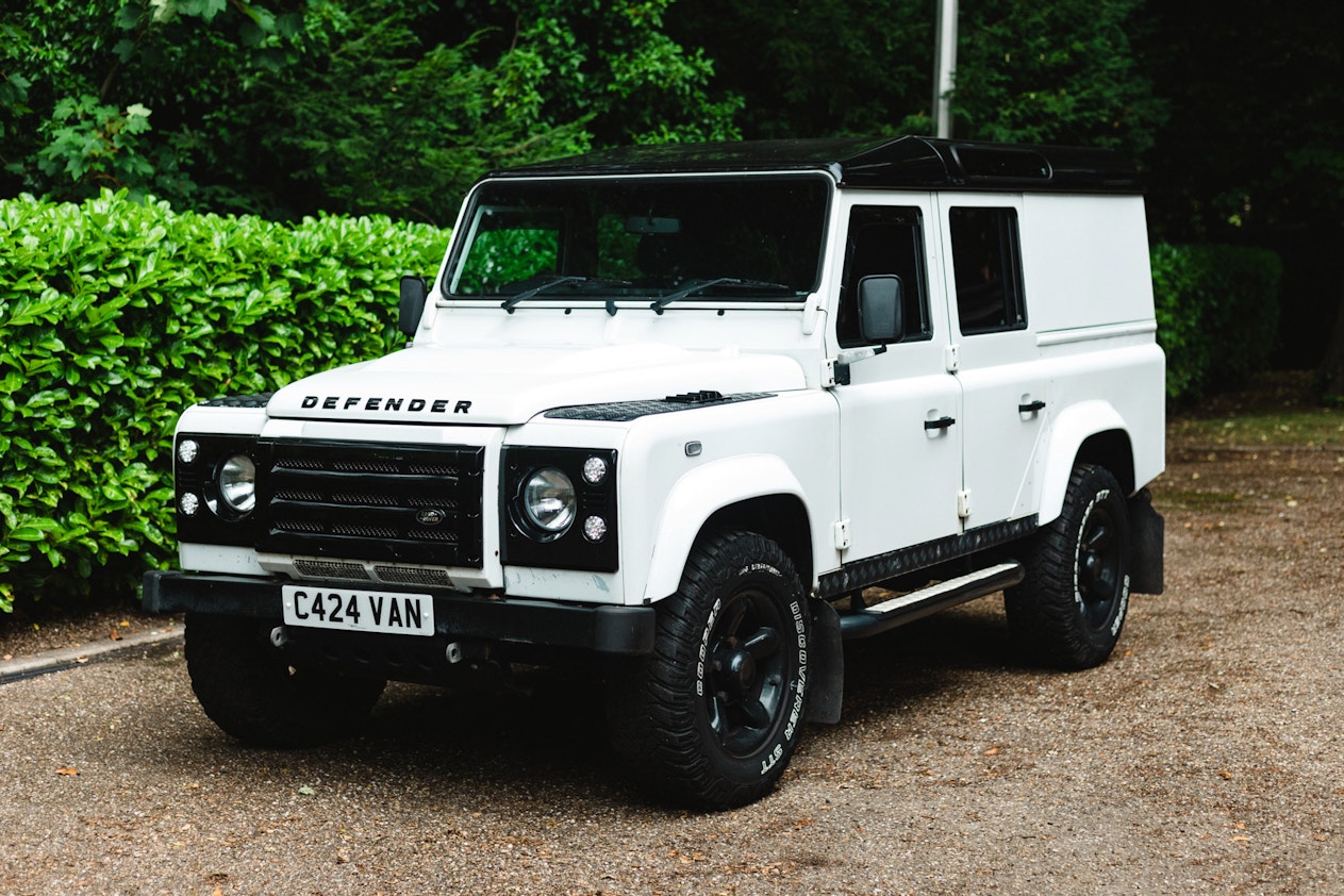 2014 LAND ROVER DEFENDER 110 XS 