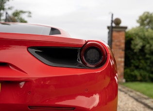 2016 FERRARI 488 GTB