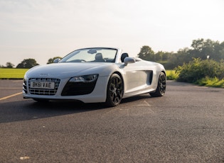 2011 AUDI R8 V10 SPYDER