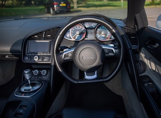 2011 AUDI R8 V10 SPYDER