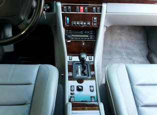 1994 MERCEDES-BENZ (W124) E 500