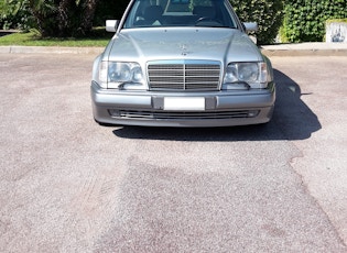 1994 MERCEDES-BENZ (W124) E 500