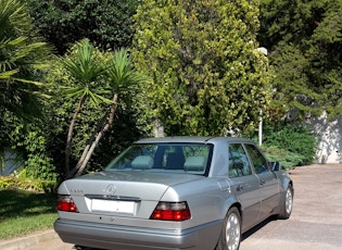 1994 MERCEDES-BENZ (W124) E 500