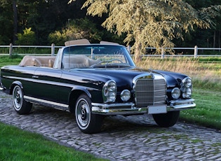 1969 MERCEDES-BENZ (W111) 280 SE CABRIOLET