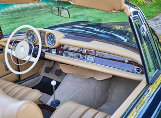 1969 MERCEDES-BENZ (W111) 280 SE CABRIOLET