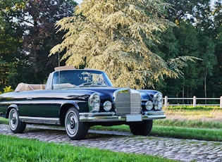 1969 MERCEDES-BENZ (W111) 280 SE CABRIOLET