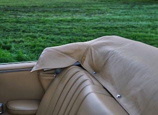 1969 MERCEDES-BENZ (W111) 280 SE CABRIOLET