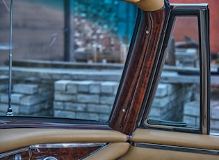 1969 MERCEDES-BENZ (W111) 280 SE CABRIOLET