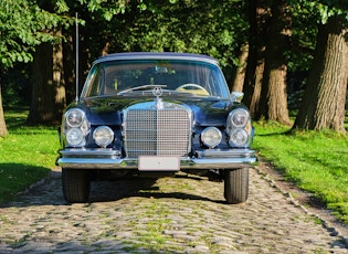 1969 MERCEDES-BENZ (W111) 280 SE CABRIOLET