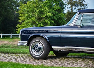 1969 MERCEDES-BENZ (W111) 280 SE CABRIOLET