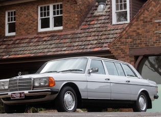 1985 MERCEDES-BENZ (V123) 250 LWB - LIMOUSINE