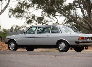 1985 MERCEDES-BENZ (V123) 250 LWB - LIMOUSINE