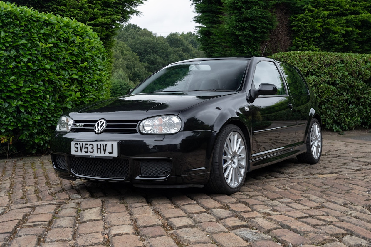 2003 VOLKSWAGEN GOLF (MK4) R32