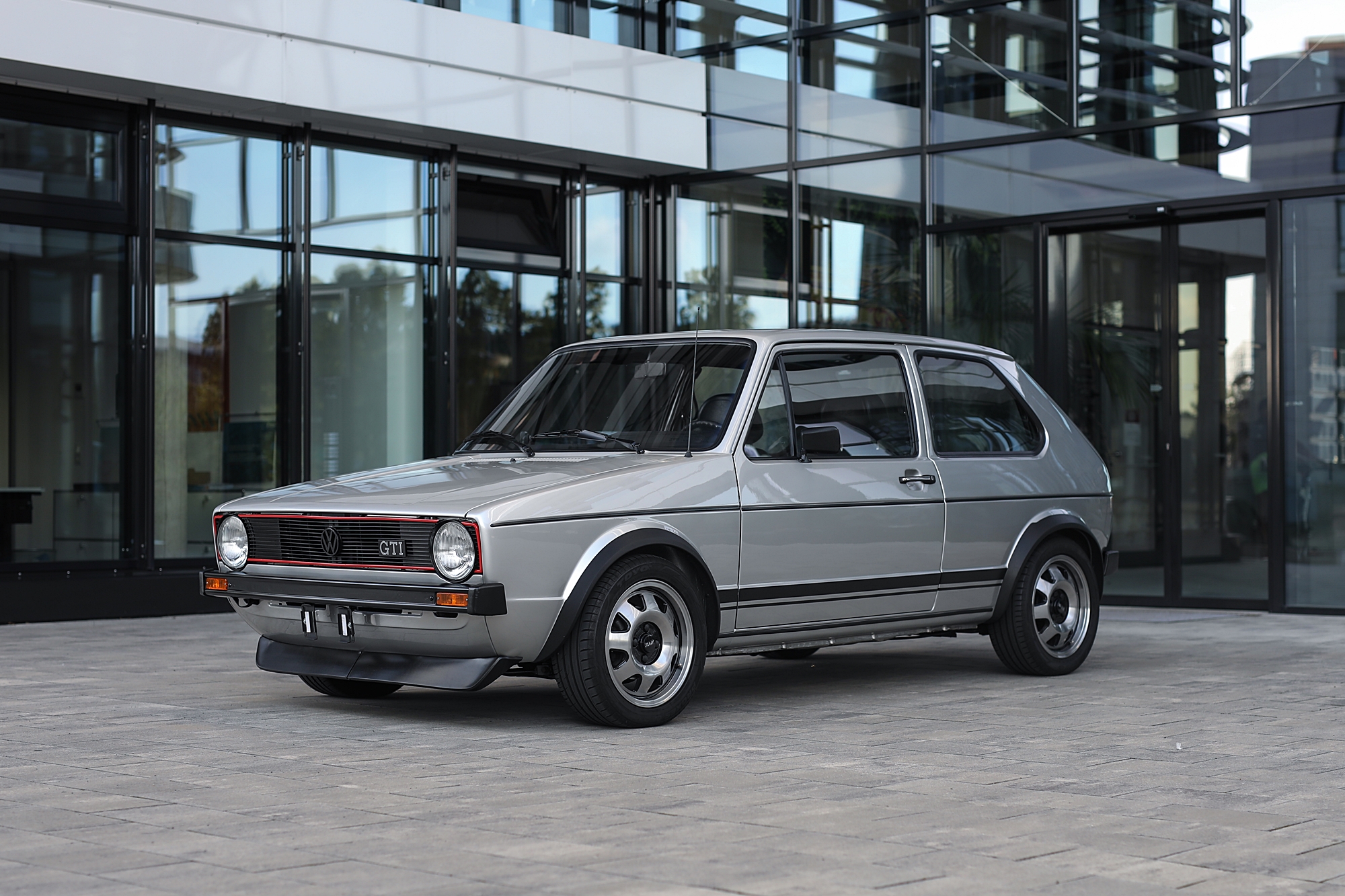 KING GOLF 1〜40 1977 VOLKSWAGEN GOLF (MK1) GTI for sale by auction in