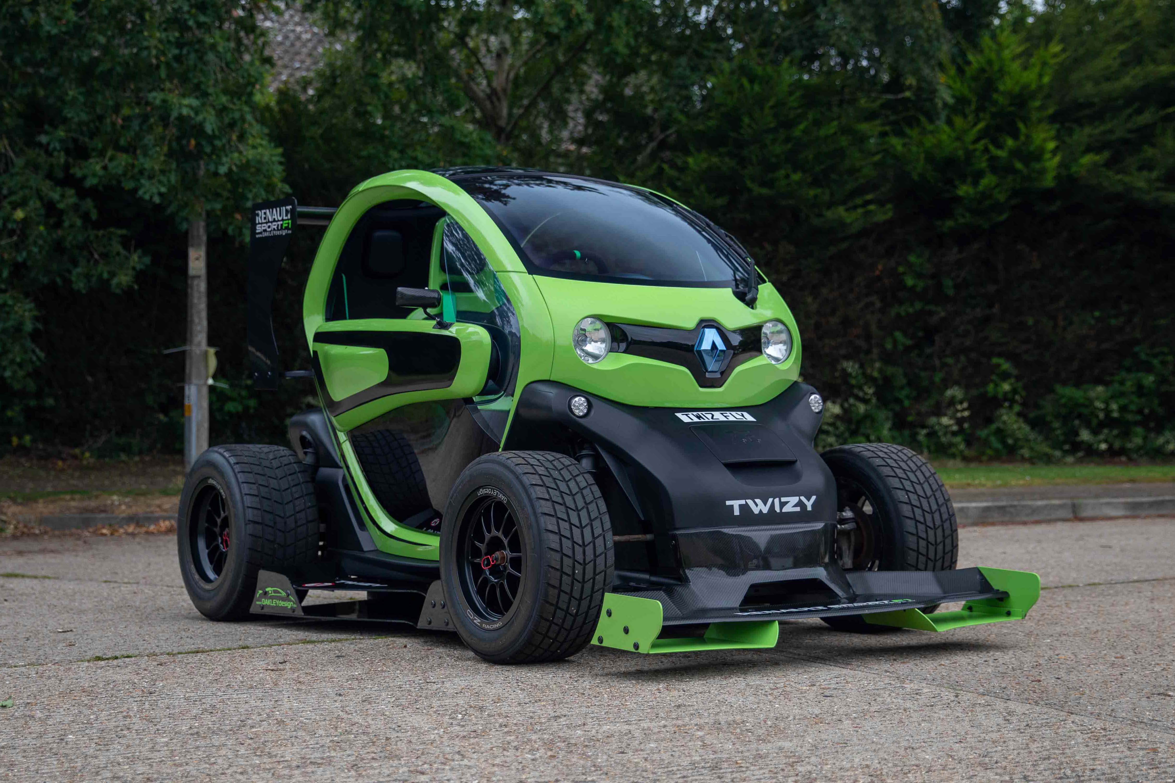 2012 RENAULT TWIZY OAKLEY DESIGN 1 OF 5 for sale by auction in Brentwood Essex United Kingdom