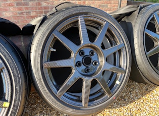 CARBON FIBRE RENAULTSPORT MEGANE TROPHY-R WHEELS