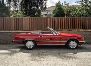 1988 MERCEDES-BENZ (R107) 300 SL