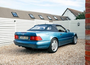 1998 MERCEDES-BENZ (R129) SL320