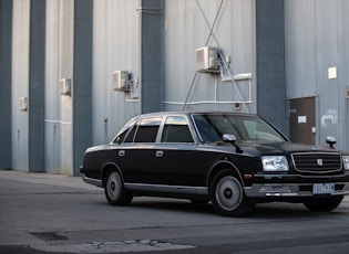 2005 TOYOTA CENTURY V12