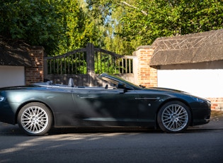 2009 ASTON MARTIN DB9 VOLANTE - 7,130 MILES