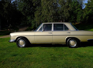 1968 MERCEDES-BENZ (W108) 280 SE 