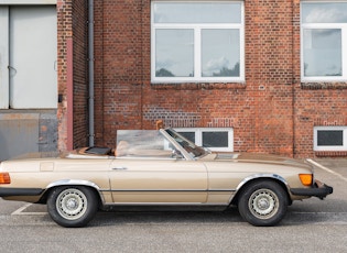 1974 MERCEDES-BENZ (R107) 450 SL