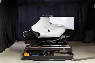 BRD SIMCELL AND V1-500 MOTION SIMULATOR - PRO DRIVER TRAINER
