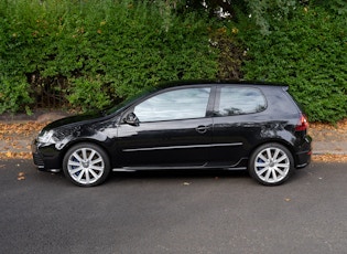 2009 VOLKSWAGEN GOLF (MK5) R32 - 13,743 MILES