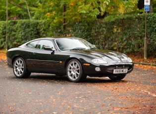 2002 JAGUAR XKR 100 4.0 COUPE