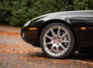 2002 JAGUAR XKR 100 4.0 COUPE