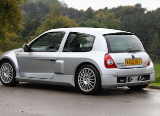 2002 RENAULT CLIO V6 PHASE 1