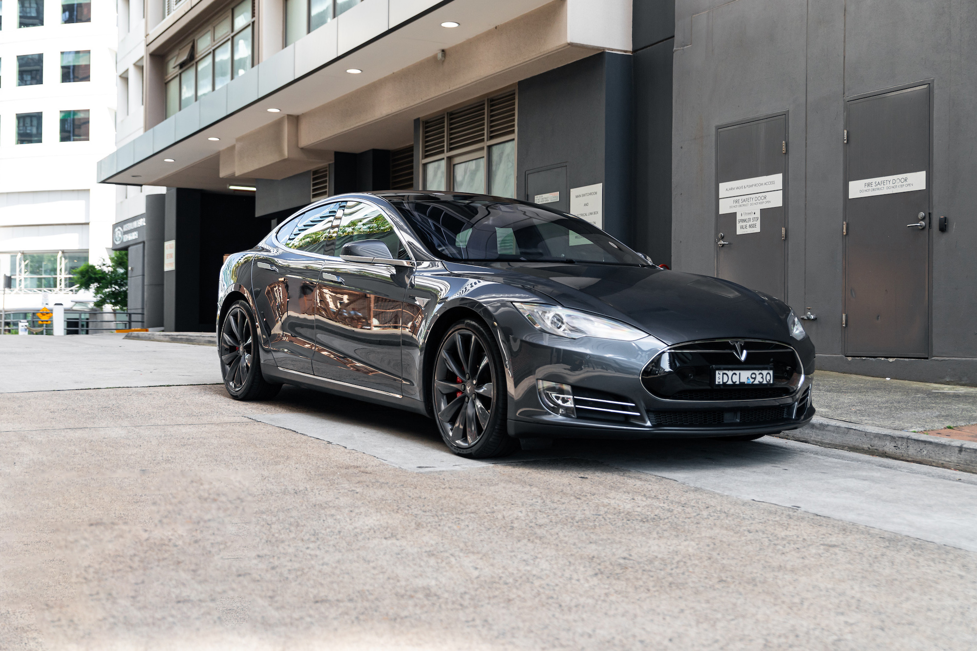 2016 tesla deals p90d for sale