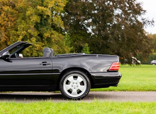 1999 MERCEDES-BENZ (R129) SL500