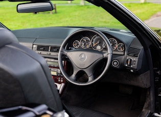 1999 MERCEDES-BENZ (R129) SL500