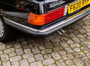 1989 MERCEDES-BENZ (R107) 300 SL