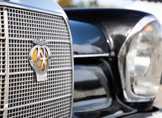 1966 MERCEDES-BENZ (W111) 220 SE 'FINTAIL'