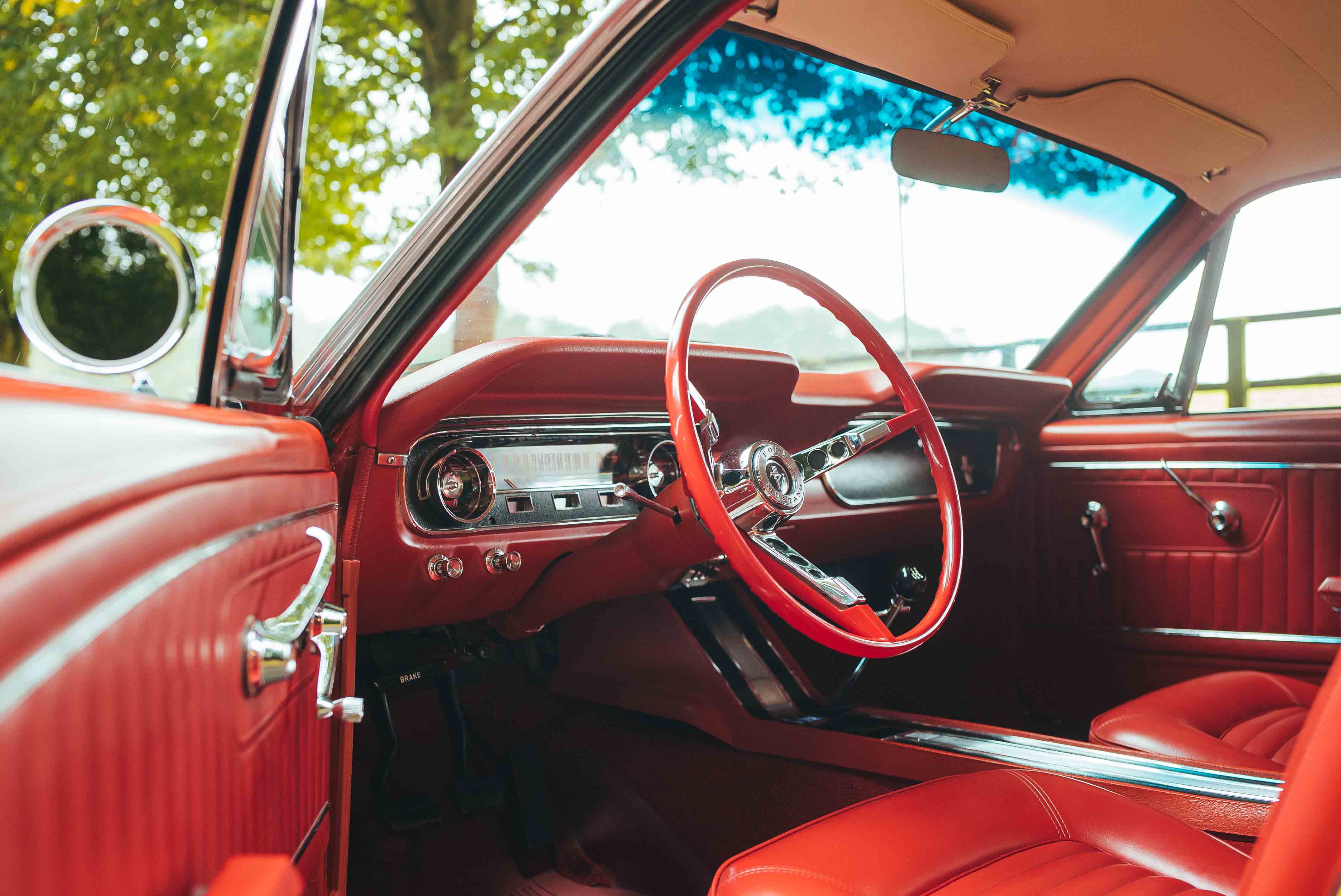 1965 FORD MUSTANG FASTBACK for sale in St Albans, Hertfordshire, United  Kingdom, image size:1263x844