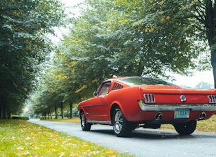 1965 FORD MUSTANG FASTBACK