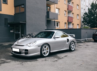 2001 PORSCHE 911 (996) GT2 - 14,326 KM